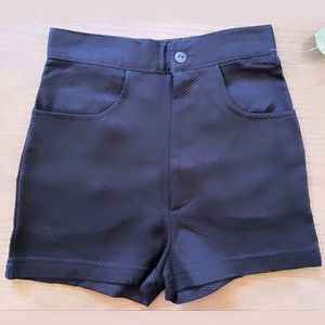 🌙  Black Ribbed Textured High Waist Shorts  🌙